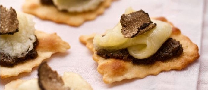 Sfoglie con Caciocavallo e Tartufo